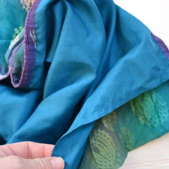 Stunning Flowy  Top - Picture 7 of 8